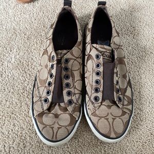 Women Coach shoes